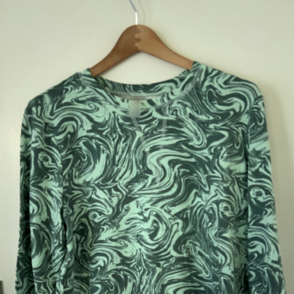 New without tags zuda top size medium